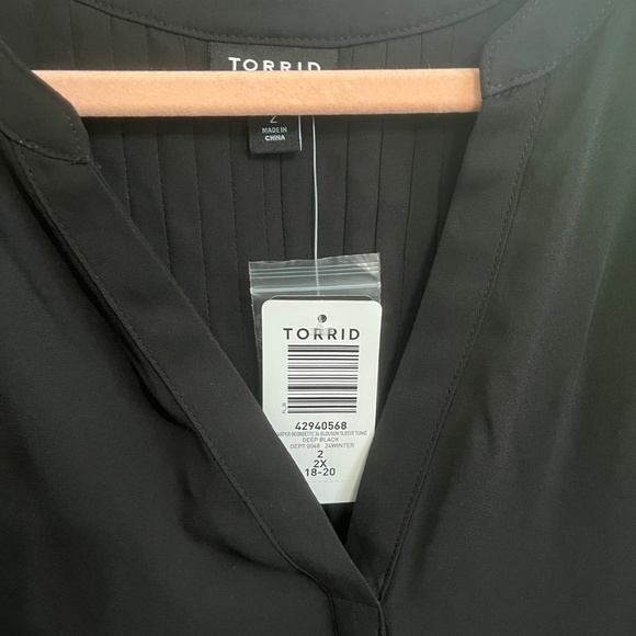 Harper 3/4 Sleeve Tunic - Picture 3 of 4